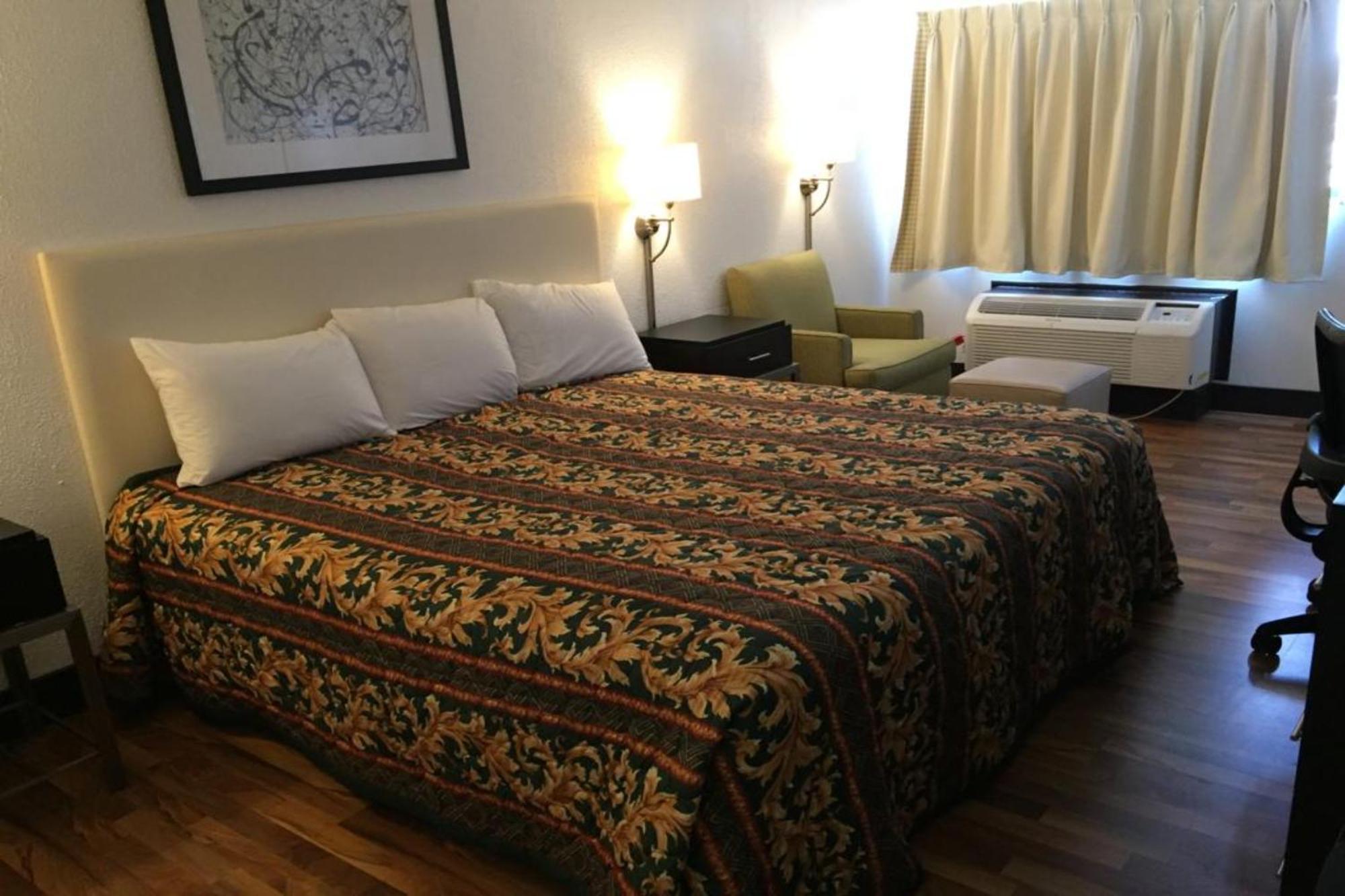 Economy Inn Of Holland Luaran gambar