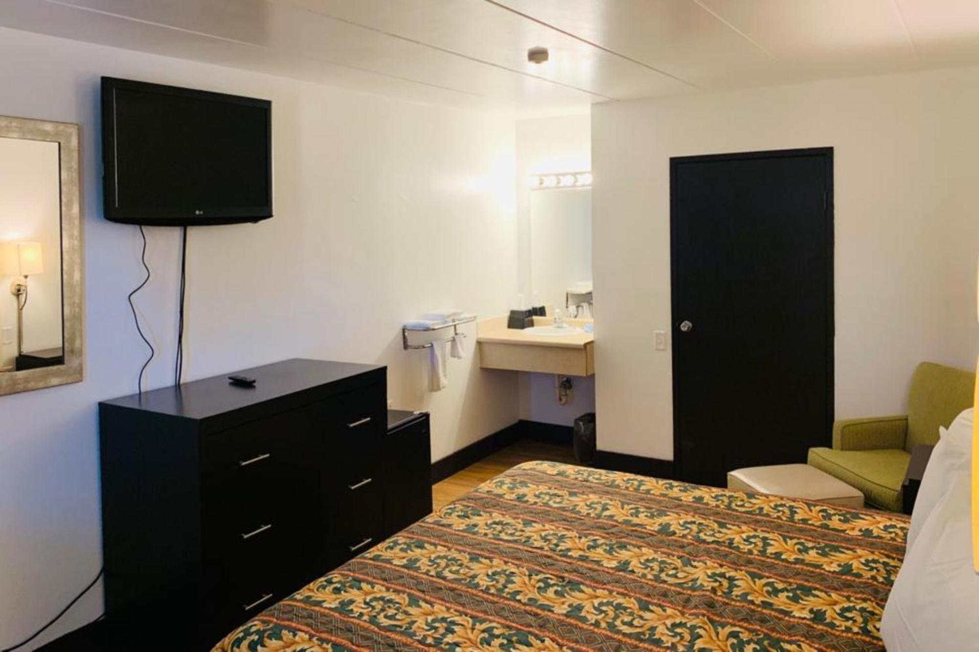 Economy Inn Of Holland Luaran gambar